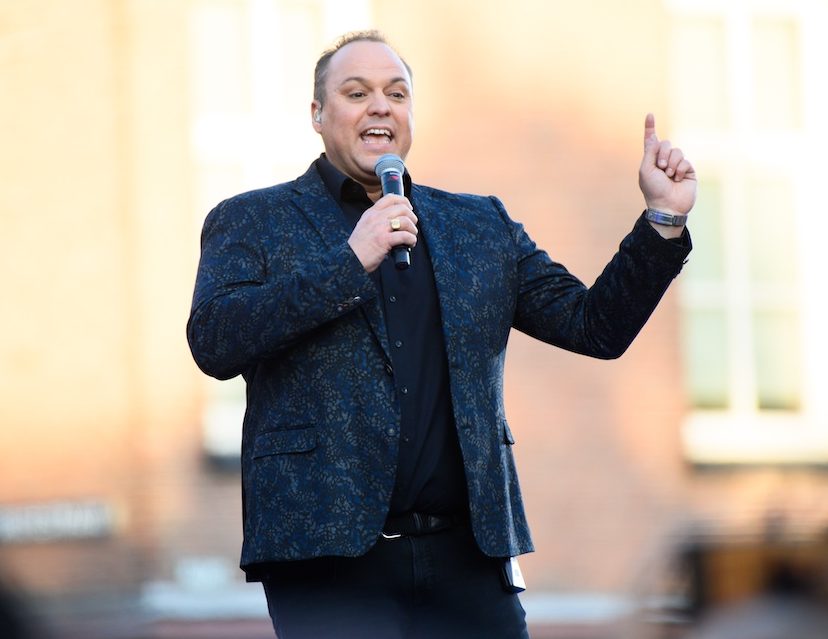 Frans Bauer aan het optreden