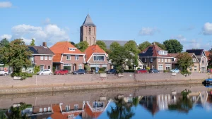 Thumbnail voor In dit Nederlandse dorp zijn de inwoners het gelukkigst: 'De hechte gemeenschap maakt het aangenaam'