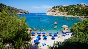 Premier Griekenland wil gedupeerde Rhodos-toeristen een gratis vakantie aanbieden