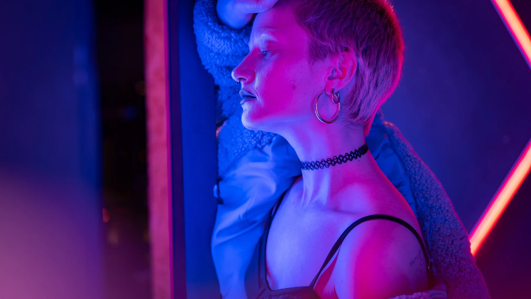 Kiki (37) bezocht voor het eerst een kinky club: 'Het voelde ontzettend bevrijdend'