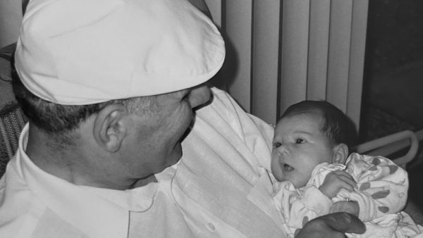Ode aan opa Albert: 'Hij printte elke foto die hij kreeg voor in een fotoboek'
