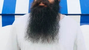 Thumbnail voor Vrouw verbreekt wereldrecord langste baard: 'Het verbergt m'n onderkin'