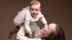 Thumbnail voor Lianne's bevalling duurde vijf dagen: 'De moed zakte me in de schoenen'