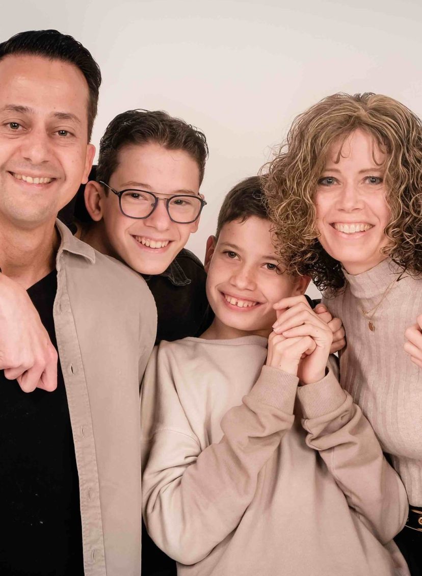 Claudia's zoon werd met 28 weken geboren: 'Hij moest aan de beademing'