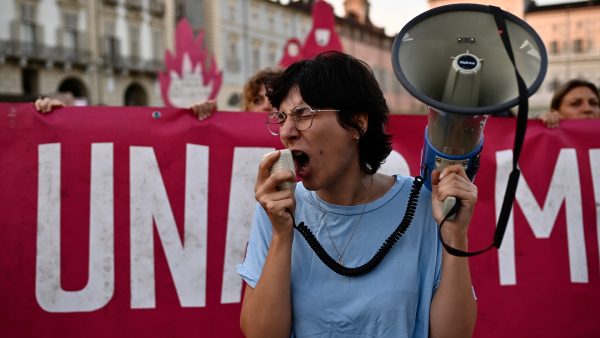 protest tegen femicide in Italië (vrouw vermoord door haar partner of ex-parter)