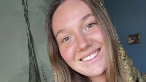 Thumbnail voor Sharon (24) lag ruim twee jaar in bed door burn-out: 'Niemand snapte wat ik meemaakte'