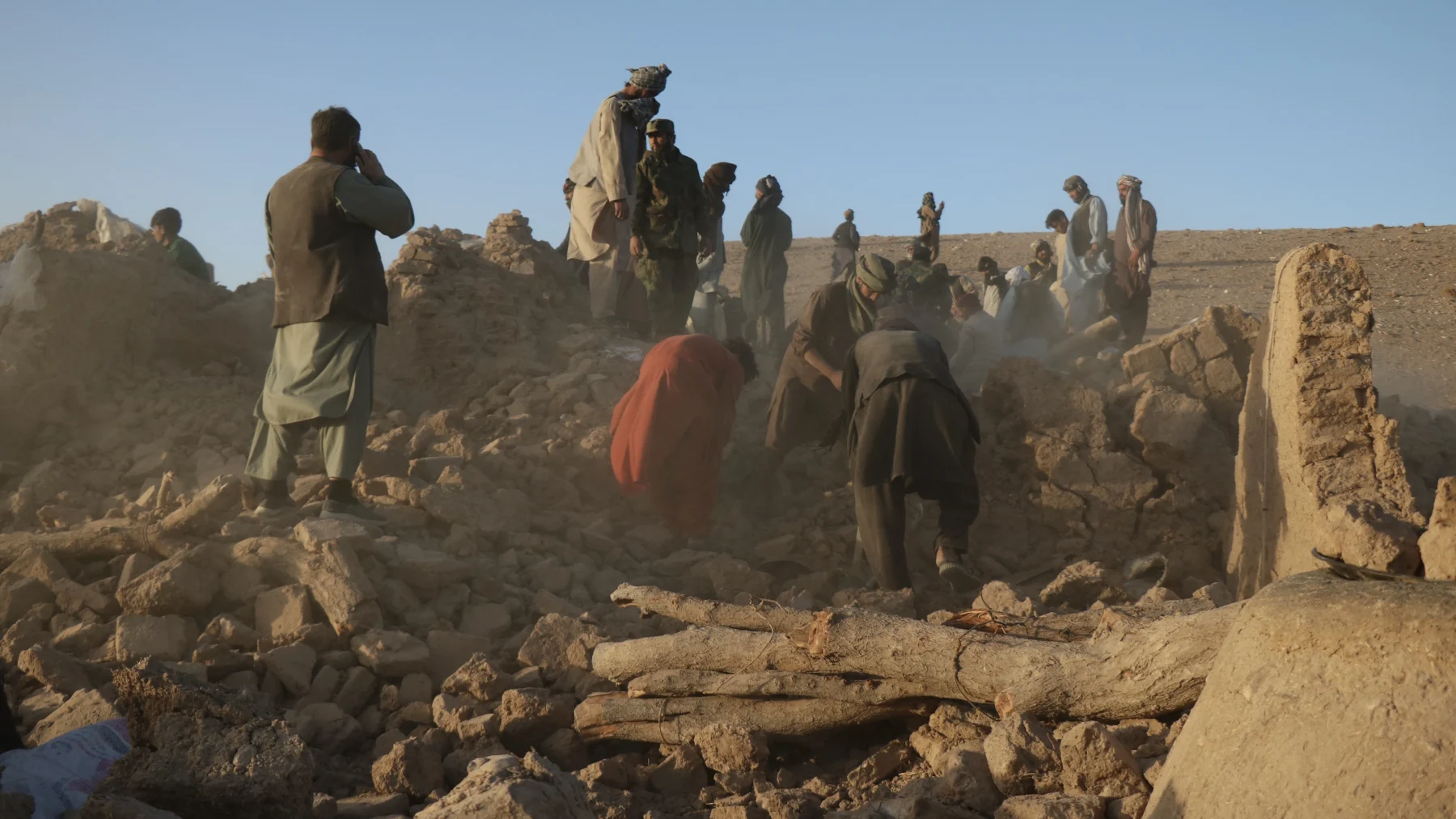 afghanistan geteisterd door aardbevingen