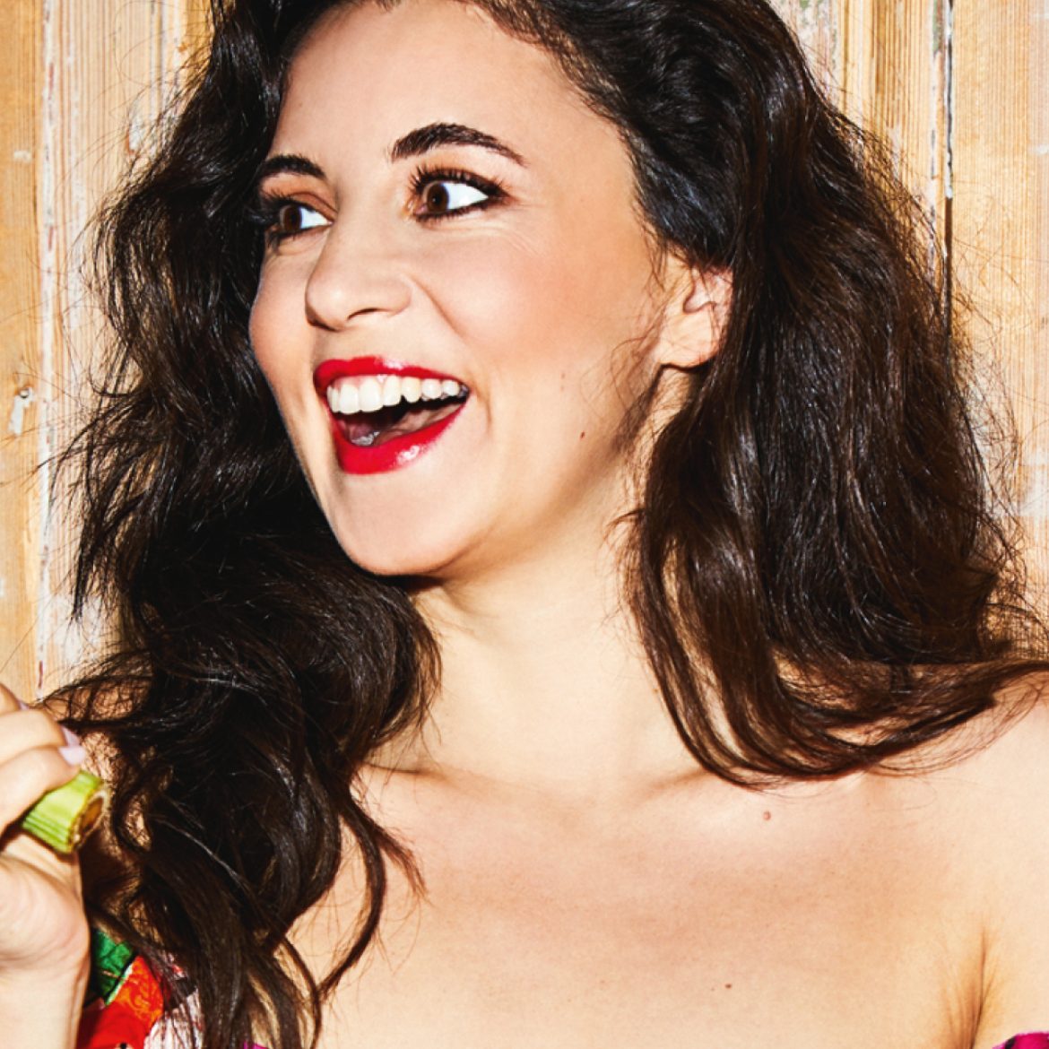 Zangeres Karsu Dönmez