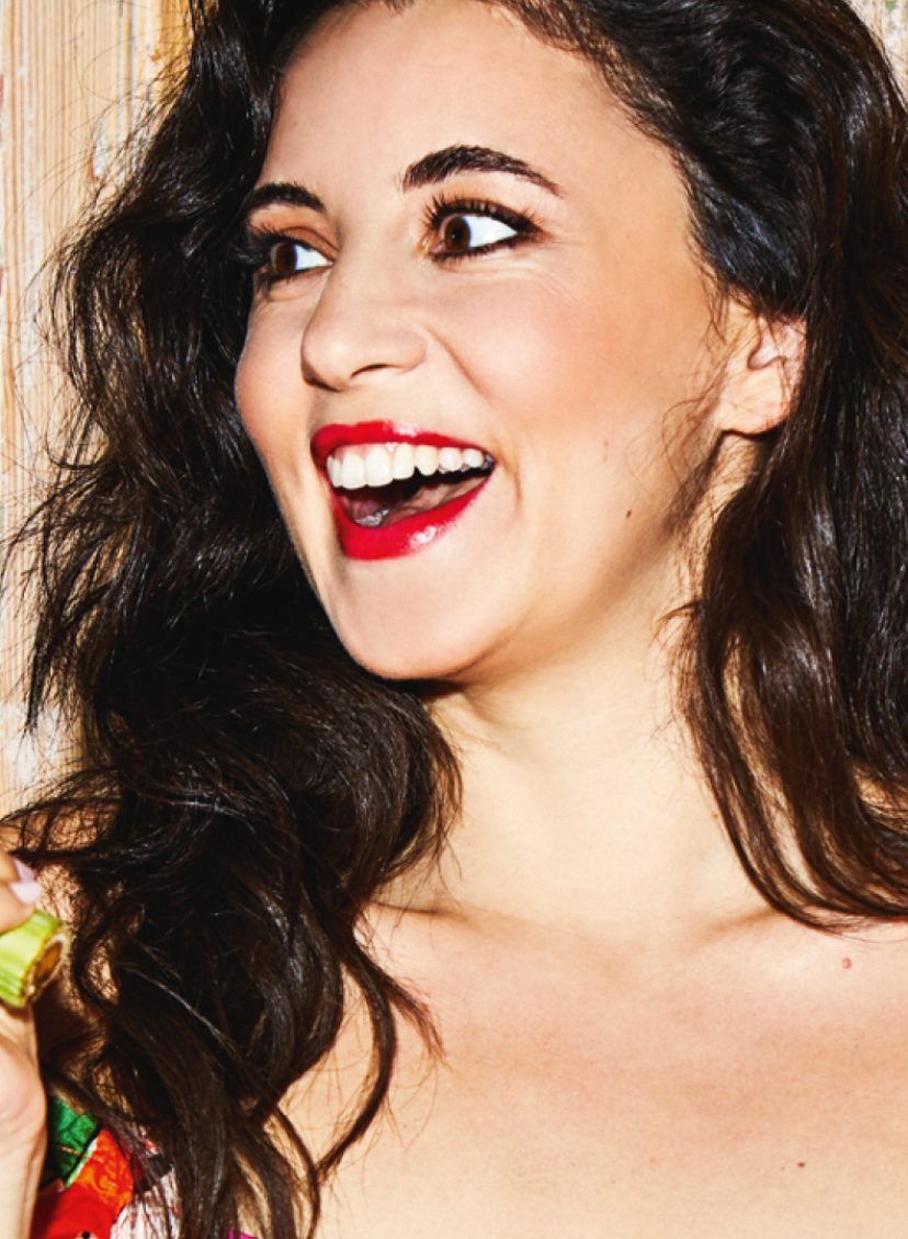 Zangeres Karsu Dönmez