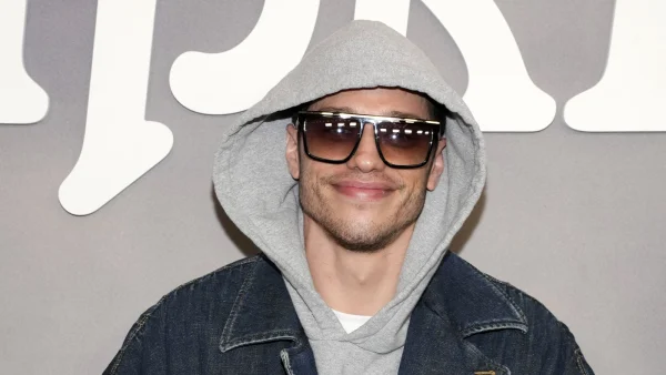 Pete davidson parodie barbie
