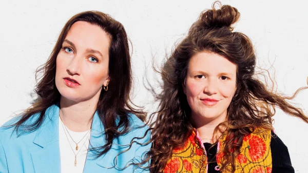 'Mediameiden' Tamar en Fanny: 'De talkshowwereld is hysterisch' - LINDA.nl