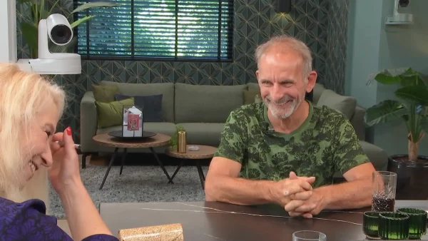 Screenshot van Johan Vlemmix in Lang Leve de Liefde