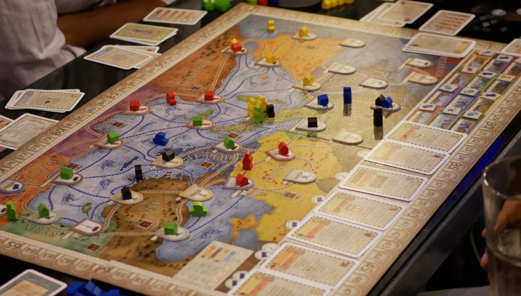 Afbeelding van een bordspel in volle gang