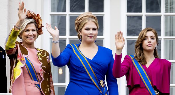 Máxima, Amalia en Alexia op Prinsjesdag: aankomst royals bij Noordeinde en balkonscene