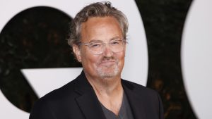 Thumbnail voor 'Friends'-acteur Matthew Perry (54) overleden: 'Het verlies van zo'n briljante jonge acteur is een schok'