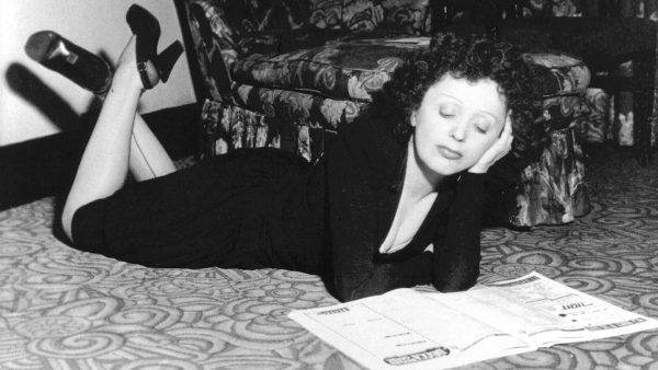 Warner Music maakt met behulp van AI film over Édith Piaf: 'Alsof we weer bij haar in de kamer waren'