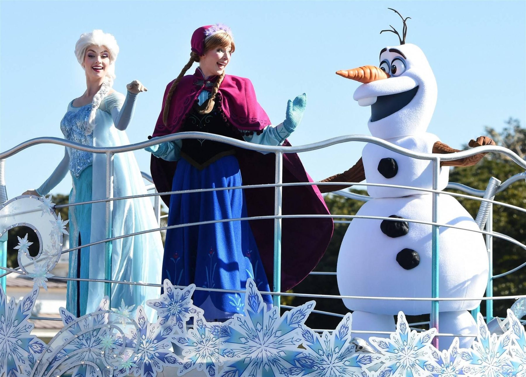 Disney Frozen pinguin en princes in de sneeuw