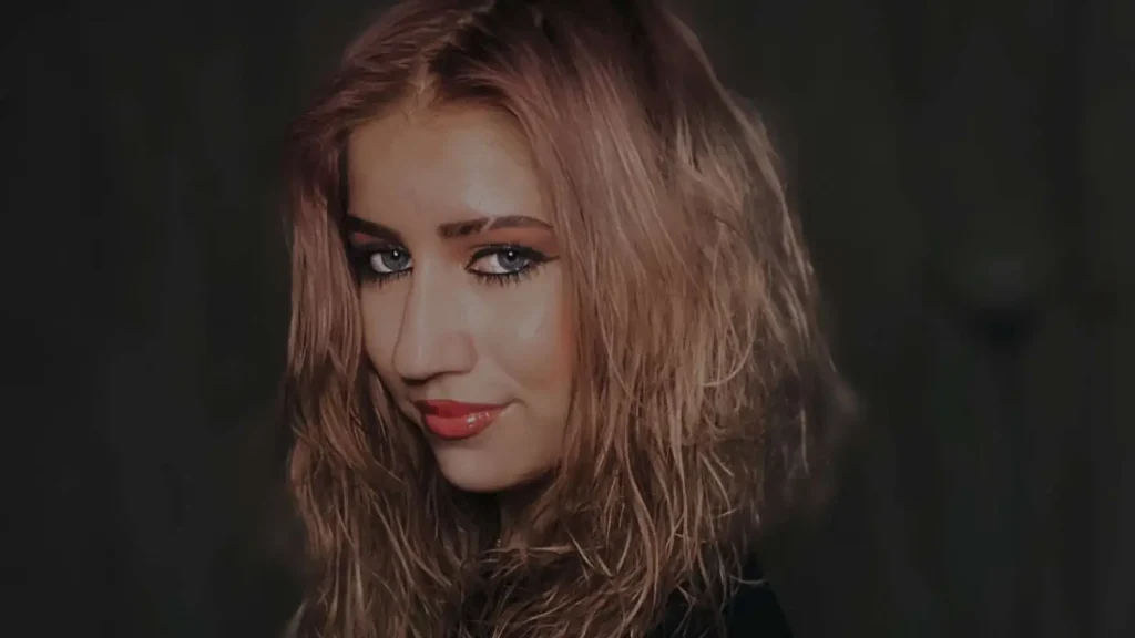 Michelle, die gepest werd op de middelbare school