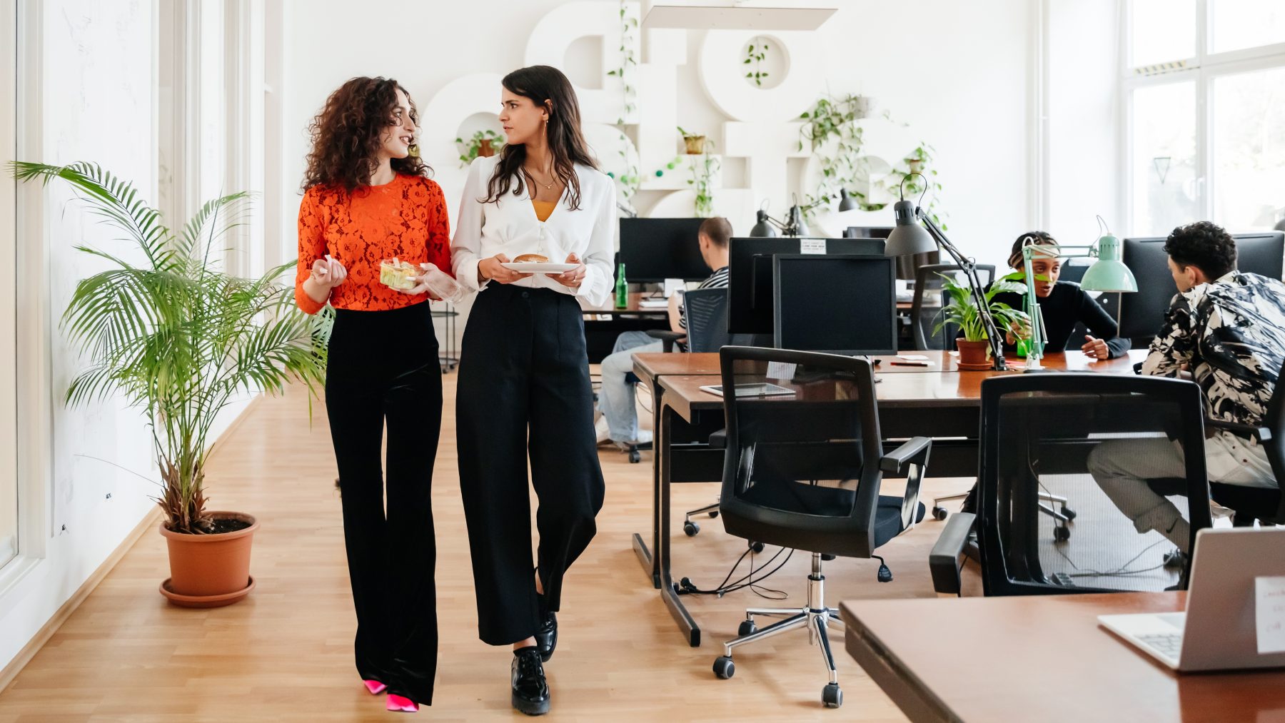 Vrouwen werkvloer salaris