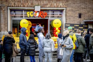 FC Kip van Jandino na acute stop weer open: keuken nu tweemaal zo groot