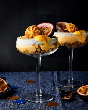 Thumbnail voor Je favoriete cocktail als dessert? Het Pornstar Martini cheesecake-toetje wil je proeven