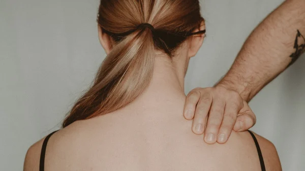 Исследователи заключают: «Замороженное плечо» — это заболевание