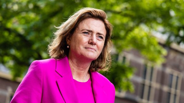 minister karien van gennip over loonkloof