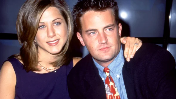 Jennifer Aniston had vlak voor zijn dood appcontact met Matthew Perry: 'Hij was gelukkig'