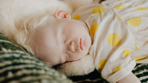 Thumbnail voor Middagdutje voor baby's in de buitenlucht: goed idee of niet?