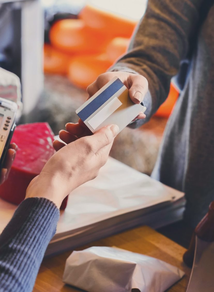 Recordaantal pinbetalingen bij kassa op zaterdag voor kerst