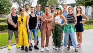 Thumbnail voor Start 'Wie is de Mol?': 'De Mol heeft blauwe ogen, jammer dat die van haar dat niet zijn'