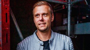Thumbnail voor Armin van Buuren beseft op tijd hoe belangrijk zijn gezin is: 'Nu kan ik de schade nog inhalen'