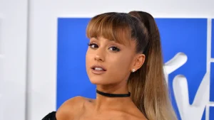 Thumbnail voor Ariana Grande komt vandaag na vier jaar met nieuw nummer