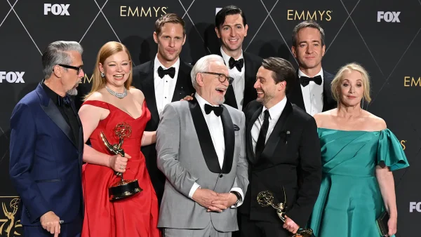 De castleden van 'Succession' bij de Emmy Awards