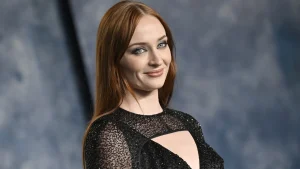 Thumbnail voor Actrice Sophie Turner laat aanklacht tegen ex-man Joe Jonas vallen