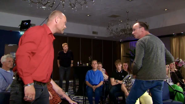 jan en Ricardo gaan bijna met elkaar op de vuist in Mr. Frank visser doet uitspraak