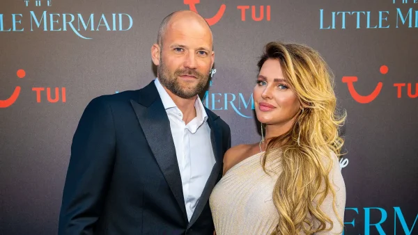 Sylvia Geersen met haar partner Joris Smits bij de première van The Little Mermaid vorig jaar