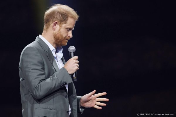 Prins Harry overweegt verdere stappen tegen Mirror-uitgever