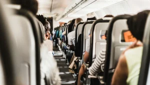 Thumbnail voor Ongedierte terroriseert passagiers op vlucht naar Amerika, toestel terug naar Schiphol