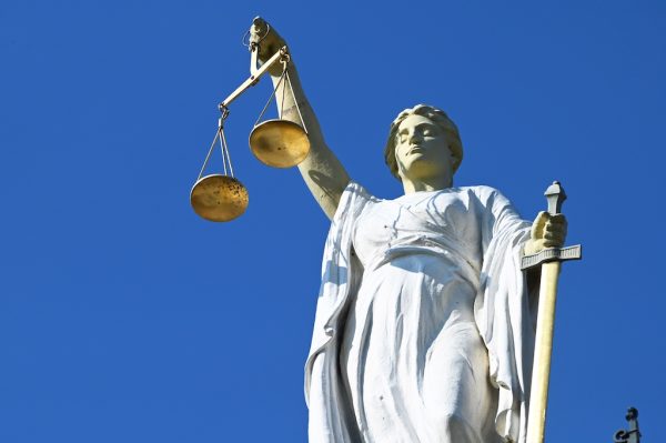 Beeld van Vrouwe Justitia