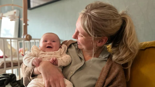 Anna verloor twee liter bloed tijdens bevalling: 'Het was al te veel om een luier te verschonen'