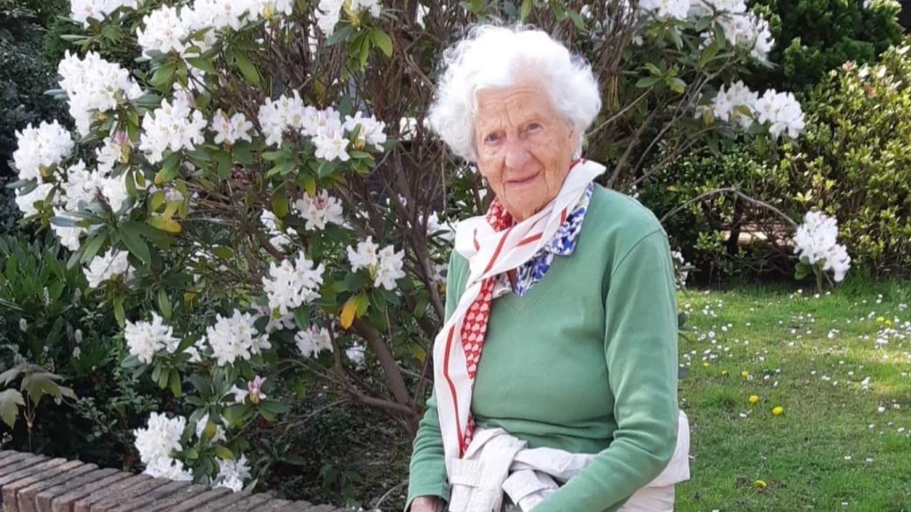 Zwem-ster Marianne (97): 'Trek jezelf achter de tv vandaan, daar wordt je leven fijner van'