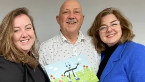 Marga, Ronald en Amber maken als gezin een kinderboek: 'Karakter Pi is een extra gezinslid geworden'