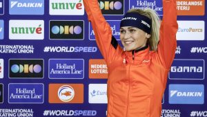 Thumbnail voor Drievoudig Olympisch kampioen Irene Schouten beëindigt schaatscarrière