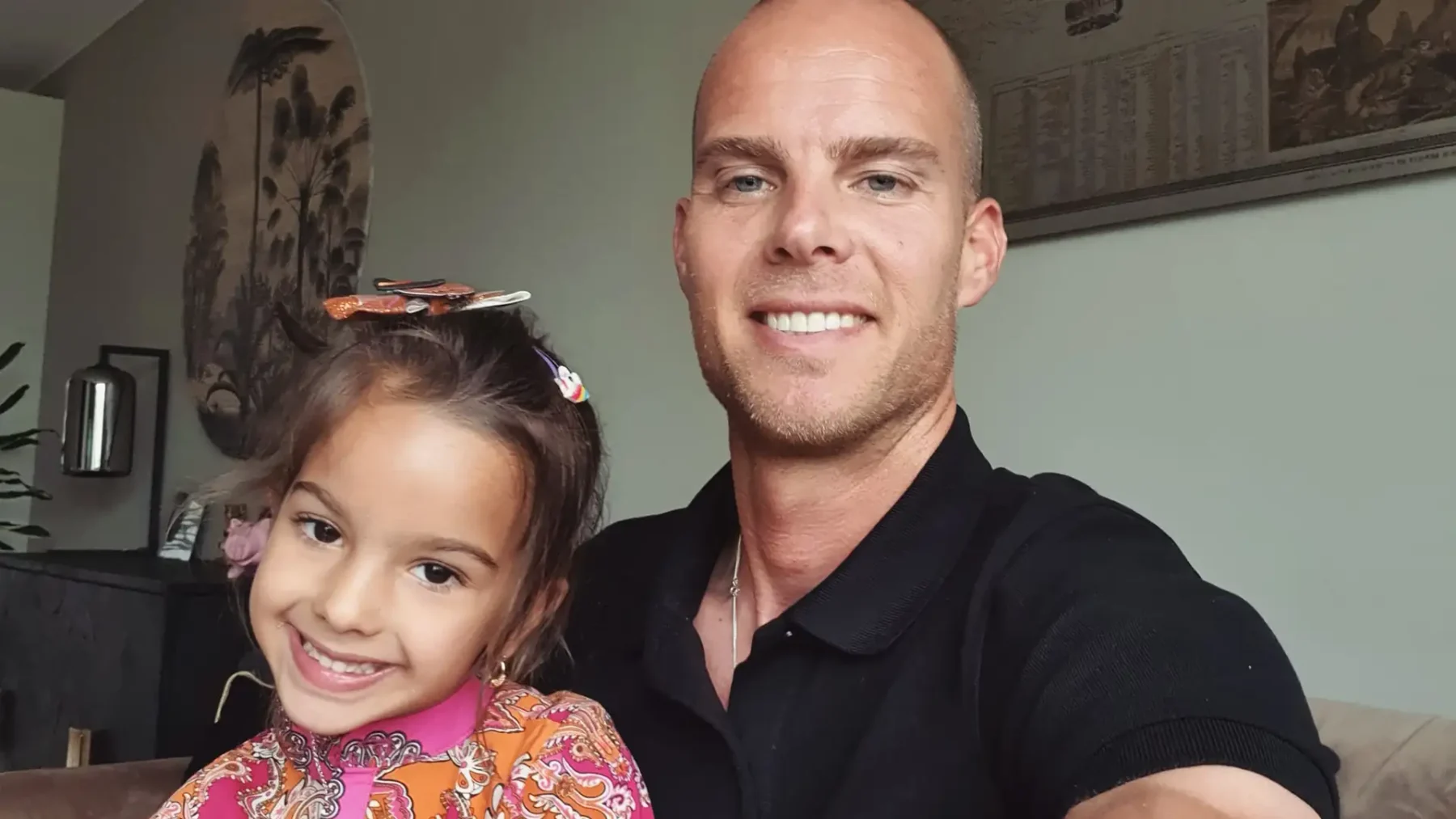 Tim Schroëder en zijn dochter Eleyna (7) met Usher-syndroom