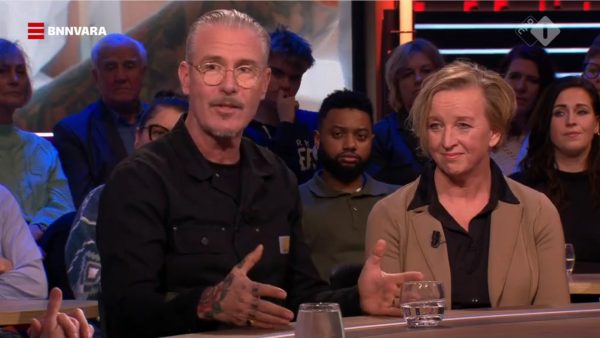 Eric Corton praat bij 'Sophie & Jeroen' over werken in de zorg: 'Ik bied u mijn handen aan het bed aan, maar u vraagt om een rekentoets'