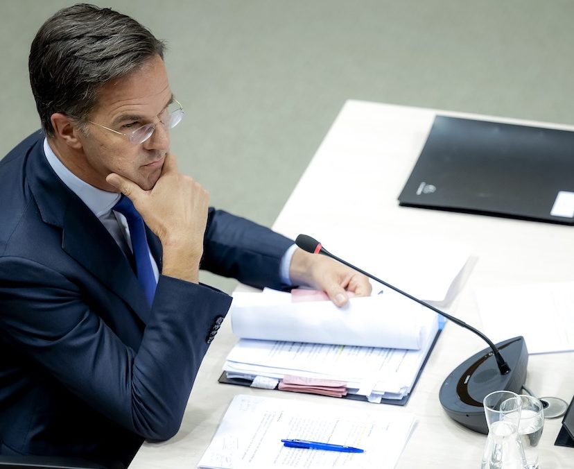 Mark Rutte wordt verhoord door de parlementaire enquête fraudebeleid