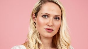 Thumbnail voor Mel (29) werd misbruikt en is nu sekswerker: 'Sliep met mannen om te kunnen overnachten'