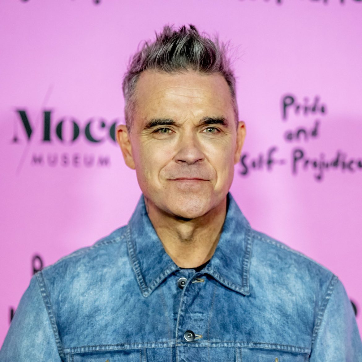 Robbie Williams opent eigen expositie in Amsterdam