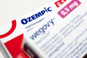 Thumbnail voor Steeds meer illegale (en levensgevaarlijke) versies van diabetesmedicijn Ozempic op de markt